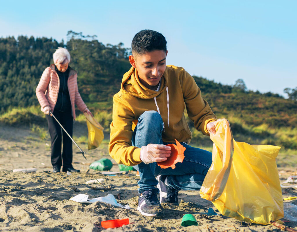 Join a Shoreline Cleanup